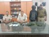 लूटकांड़ के आरोपी पुलिस के शिकंजे में लूट का सामान बरामद 