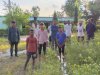 गंदगी से घिरा हुआ राजपुर सरकारी प्राथमिक विद्यालय