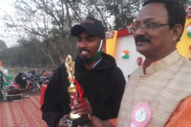 स्मास बिजेता व नेहरू क्लब उप बिजेता हुई