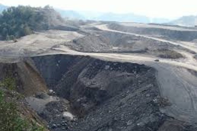 डीजल चोरी करते दो सुरक्षा कर्मी रंगे हाथों पकडाए 