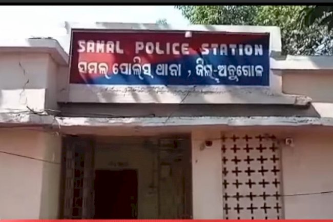 पाँच साल के बेटे को छोड़ प्रेमी संग फरार हुई माँ