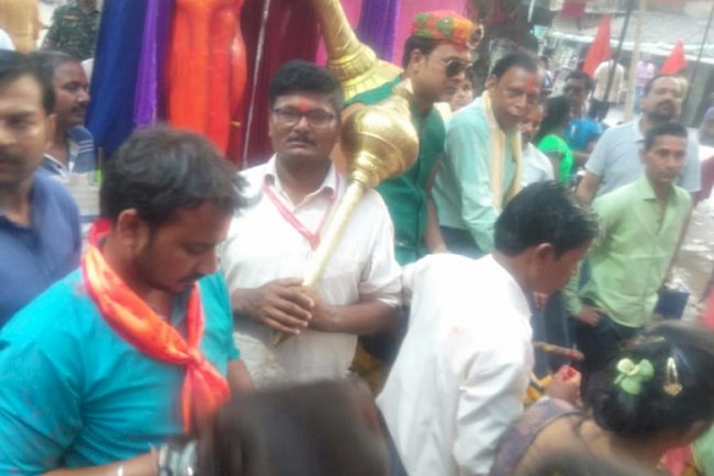 रामनवमी जुलूस में उमडा़ जनसैलाब 