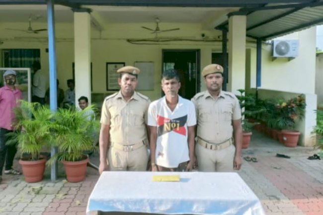 42 ग्राम ब्राउनसुगर के साथ एक गिरफ्तार