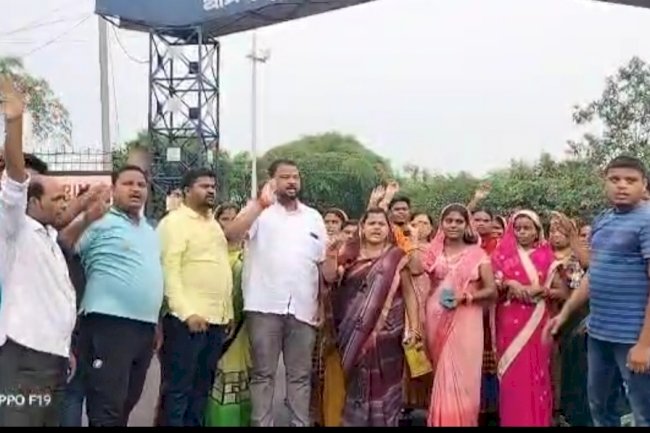 रास्ता कटान को लेकर एमसीएल का विरोध 