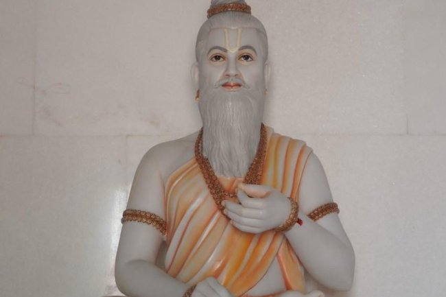राम जन्मभूमि में निषाद राज और महर्षि वाल्मीकि की प्रतिमा स्थापित 