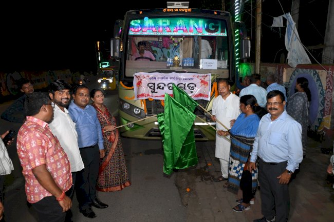 वरिष्ठ नागरिक तीर्थयात्री सुंदरगढ़ से रवाना