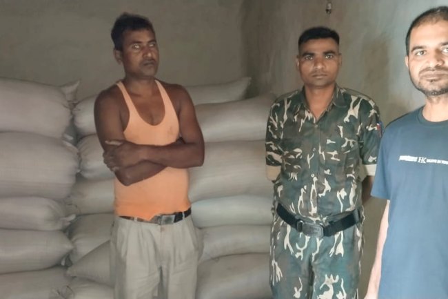 43 बोरी अवैध धान जब्त