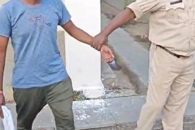 हत्यारे बेटे को आजीवन कारावास की सजा