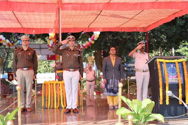 63वां गृहरक्षी और नागरिक सुरक्षा बल का स्थापना दिवस मनाया गया