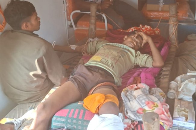 माओवादियों द्वारा लगाया गया आईडी ब्लास्ट होने से ग्रामीण घायल