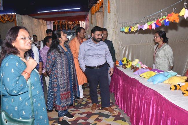 वेदव्यास मेले में तीन दिवसीय जिला विकास प्रदर्शनी का उद्घाटन