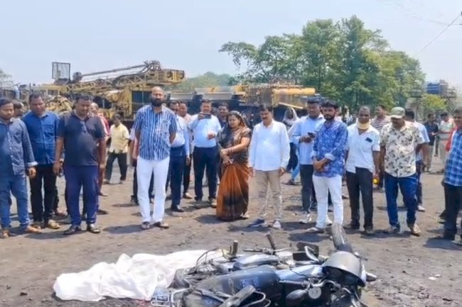 डंपर की ठोकर से डंपर ऑपरेटर की मौत 