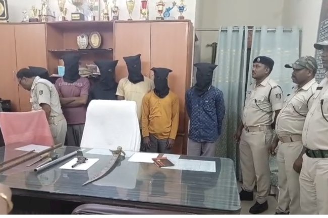 डकैती की योजना बनाते 6 गिरफ्तार