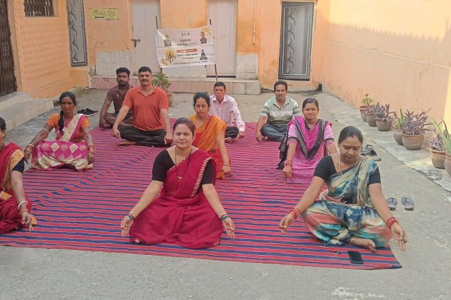 लइकेरा प्रखण्ड अंचल में मनी योग दिवस 