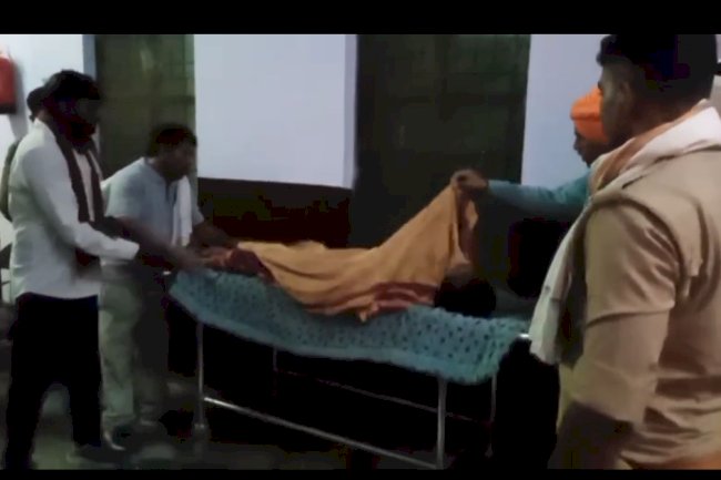 युवती ने अज्ञात करणों से स्वयं को आग लगाकर कर ली आत्महत्या