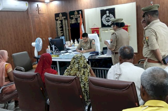 जनता दर्शन में पुलिस अधीक्षक ने सुनी लोगों की फरियाद